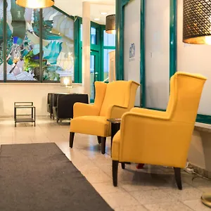 Martas Allegra מלון