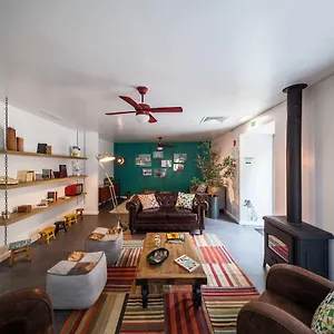 Moon Hill By Joivy Hostel Sintra